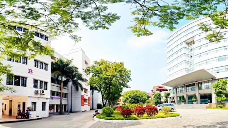 Bạn có cơ hội trở thành sinh viên Khoa Quốc Tế Đại Học Ngoại Thương thông qua trang web WP. Đây là một cơ hội tuyệt vời để bạn tiếp cận với một môi trường học tập quốc tế và trang bị cho mình những kiến thức, kỹ năng cần thiết để thành công trong sự nghiệp. Hãy tận dụng cơ hội này và trở thành một phần của cộng đồng sinh viên tài năng của trường chúng tôi.