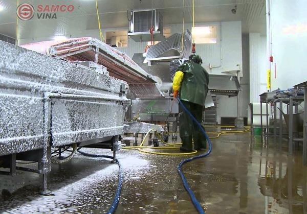 Sử dụng trang thiết bị được vệ sinh sạch sẽ sẽ cải thiện hiệu suất hoạt động của máy móc.