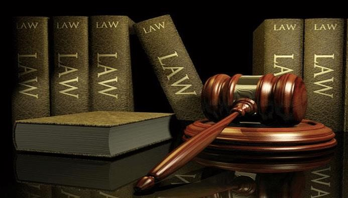 Có thể hiểu luật tư là các quy định về quyền và nghĩa vụ của các cá nhân và tổ chức trong các mối quan hệ tư nhân. Trong khi đó, luật công là các quy định về quyền và nghĩa vụ của các cá nhân và tổ chức trong các mối quan hệ công cộng, bao gồm các quyền và nghĩa vụ liên quan đến việc thực hiện các chức năng và trách nhiệm của các cơ quan nhà nước.